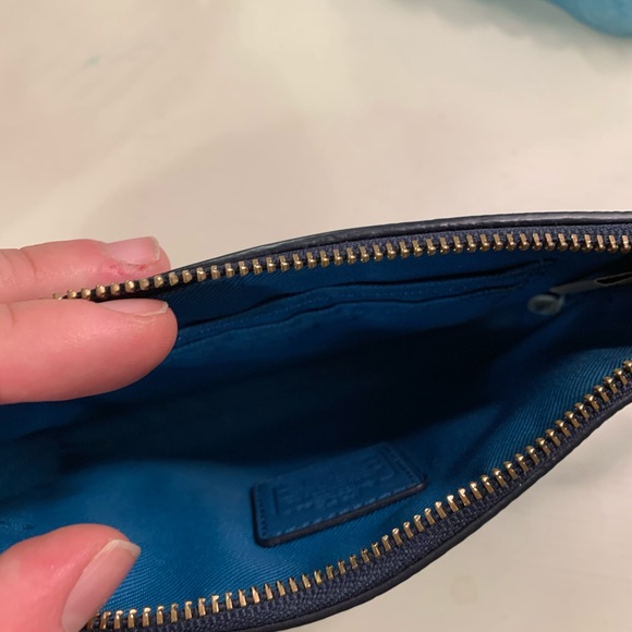 Coach blue leather wristlet - Picture 3 of 3